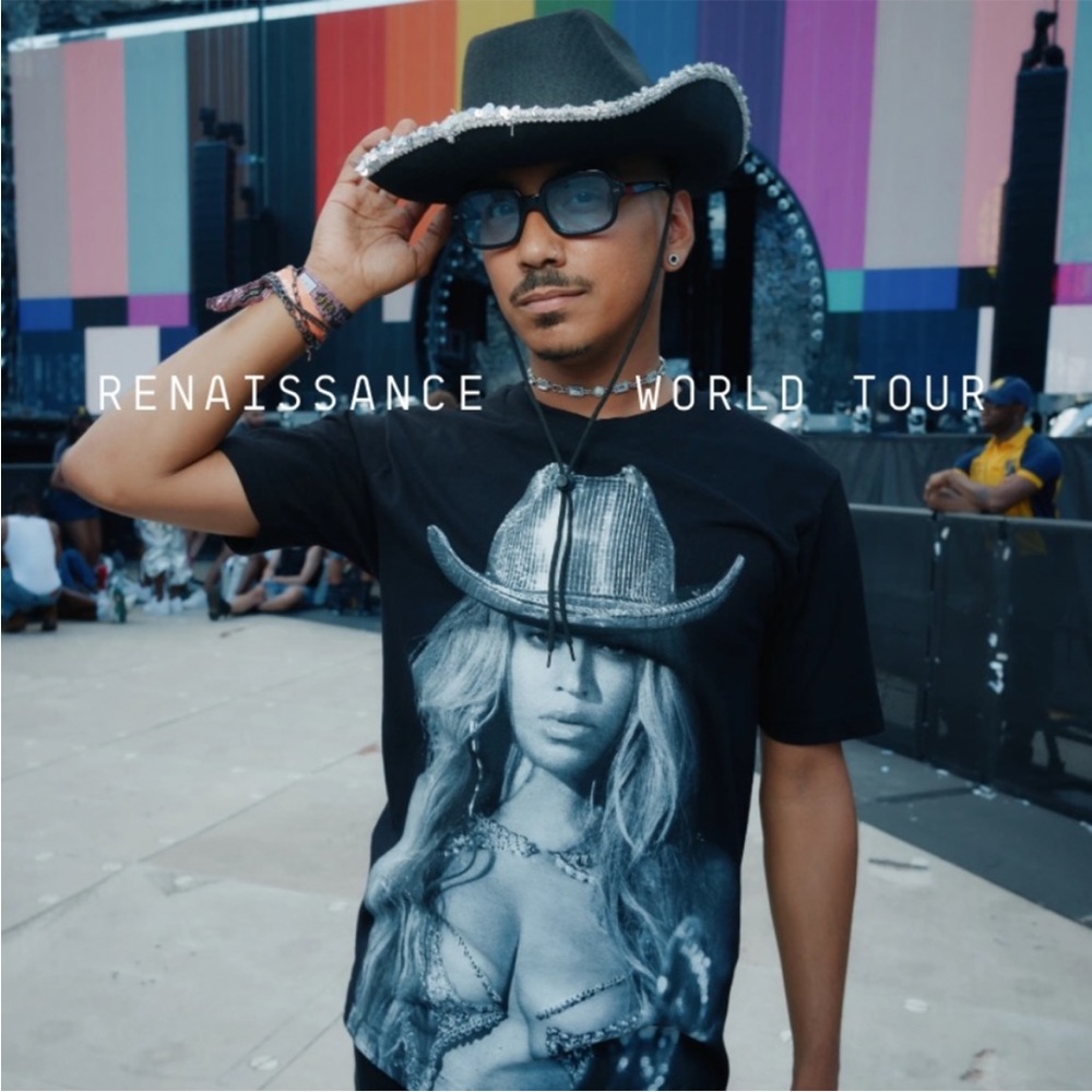 Beyonce Renaissance World Tour 2023 Official Merch T-shirt XL